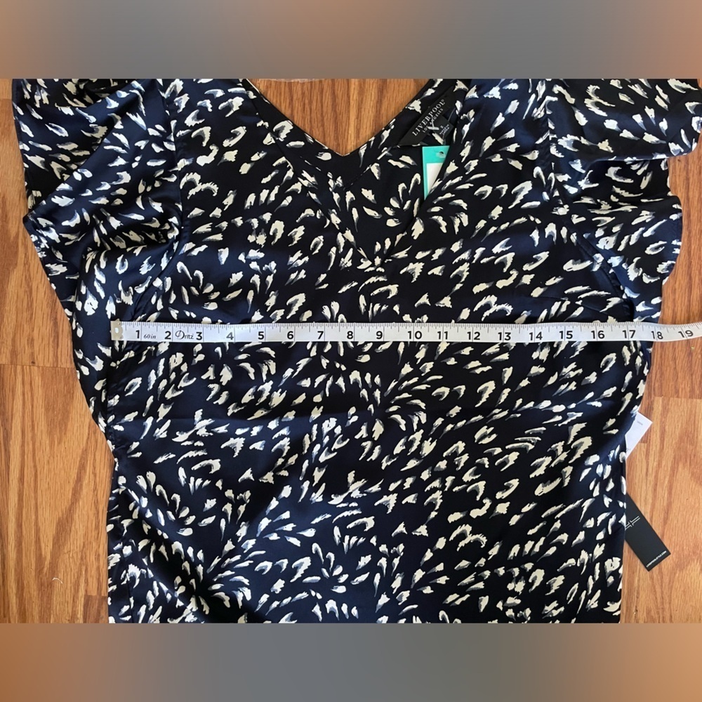 Liverpool Los Angeles Women’s Double V-Neck Flutter Sleeve Stretch Satin Top S - Picture 11 of 12